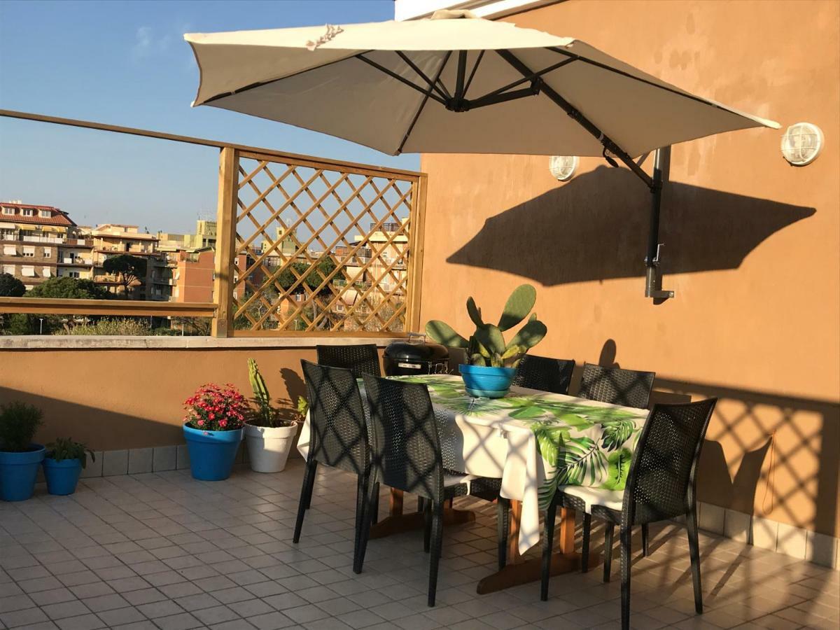 Apartamento Rome On The Beach Lido di Ostia Exterior foto